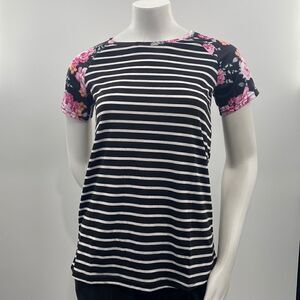 3For$20 Measeor Black and White stripes with Floral Shoulder size Small